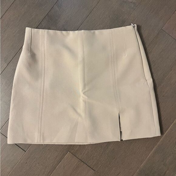 NWT - Zara skirt - Small - Picture 1 of 3